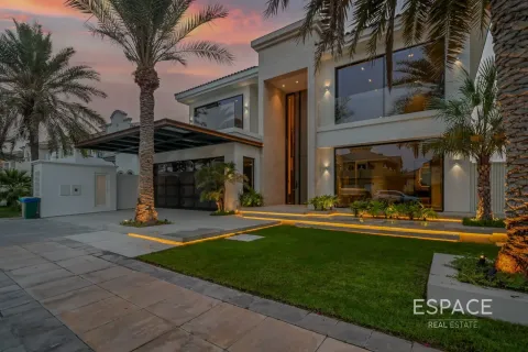 Villa in Palm Jumeirah, Dubai 5 bedrooms, 594 sq.m. № 61931