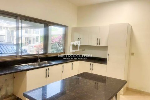 Adosado en Meydan, Dubai, 3 dormitorios, 235 m², № 73902 - foto 2