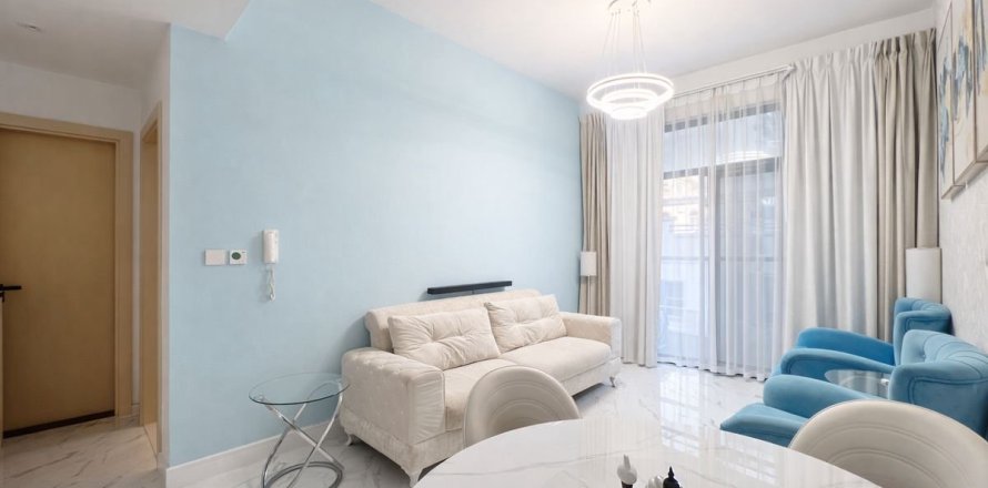 Квартира в Дубае, 2 спальни, 89.6м², № 97744