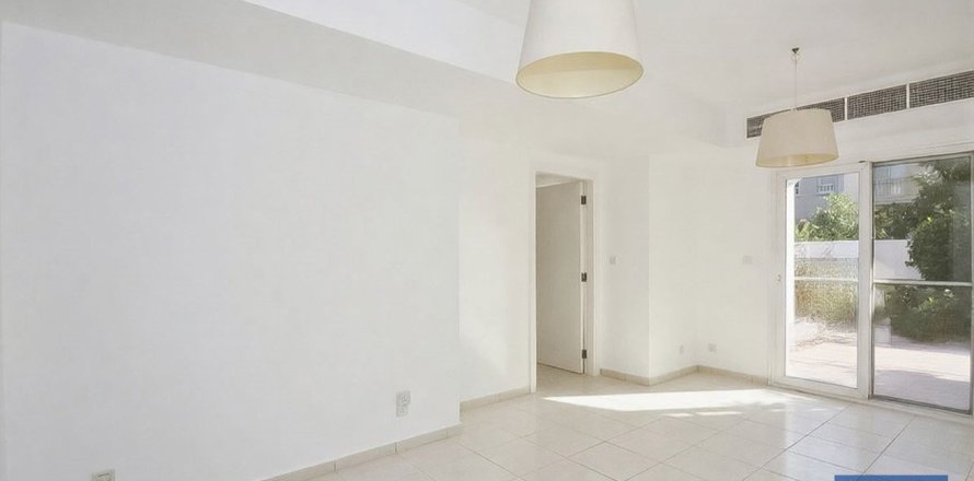 Adosado en Springs 15, The Springs, Dubai, 2 dormitorios, 263 m², № 103833