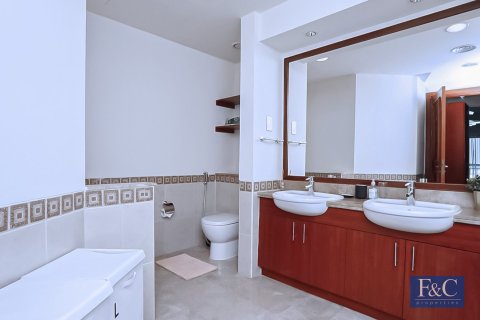 Apartamento en The Fairmont Palm Residences, Palm Jumeirah, Dubai, 1 dormitorio, 120 m², № 103832 - foto 6