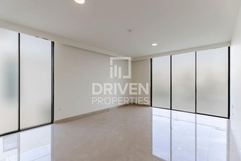 Villa in Dubai Hills Estate, Dubai 5 bedrooms, 649.02 sq.m. № 128079 - photo 15