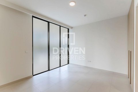 Villa in Dubai Hills Estate, Dubai 5 bedrooms, 649.02 sq.m. № 128079 - photo 9