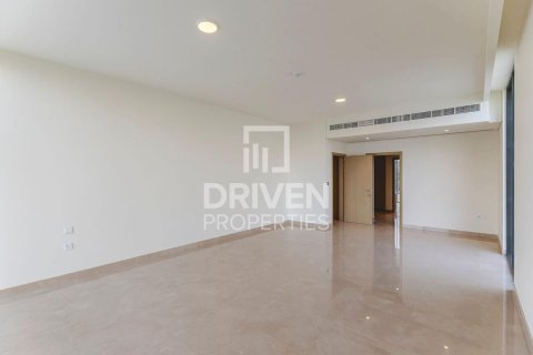 Villa in Dubai Hills Estate, Dubai 5 bedrooms, 649.02 sq.m. № 128079 - photo 16