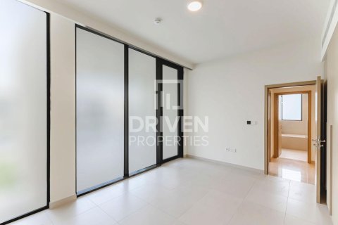 Villa in Dubai Hills Estate, Dubai 5 bedrooms, 649.02 sq.m. № 128079 - photo 11