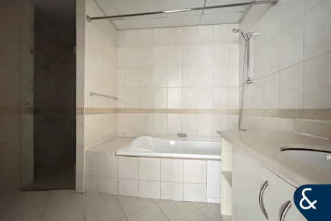 Apartment in Motor City, Dubai 3 bedrooms, 198 sq.m. № 75139 - photo 8