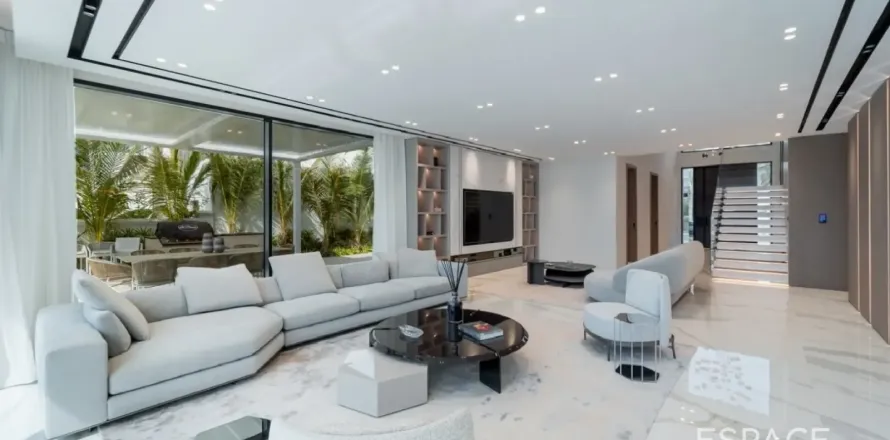 Villa en Palm Jumeirah, Dubai, 5 dormitorios, 492 m², № 71179