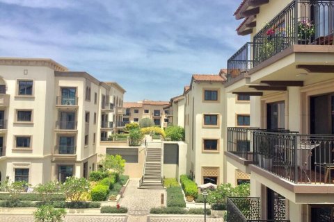 Apartment in Mirdif, Dubai 2 bedrooms, 138.24 sq.m. № 52623 - photo 5