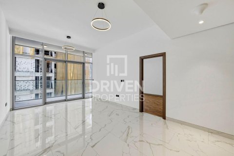 Квартира в Бизнес-Бэе, Дубай, 1 спальня, 90.02м², № 129765