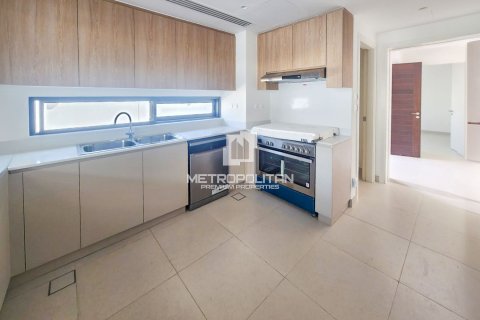 Townhouse in The Pulse, Dubai South (Dubai World Central), Dubai 5 bedrooms, 631 sq.m. № 73015 - photo 3