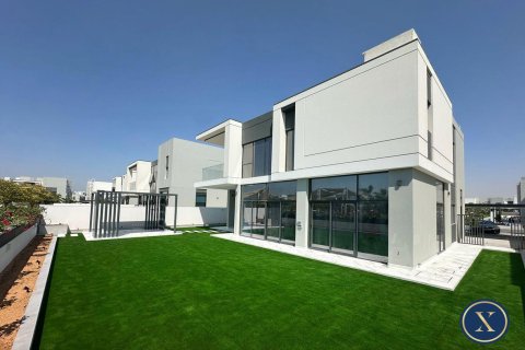 Снять в аренду виллу в Murooj Al Furjan, Al Furjan, Дубай: 5 спален, 425м², № 46340 - фото 10