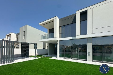 Снять в аренду виллу в Murooj Al Furjan, Al Furjan, Дубай: 5 спален, 425м², № 46340 - фото 12