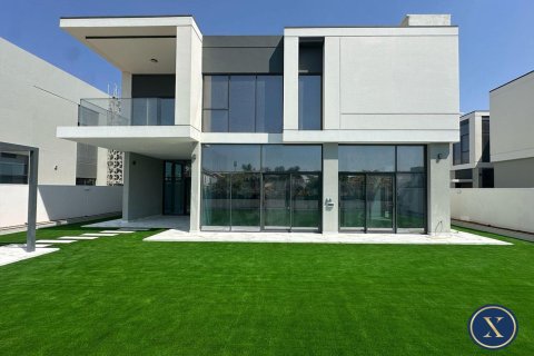 Снять в аренду виллу в Murooj Al Furjan, Al Furjan, Дубай: 5 спален, 425м², № 46340 - фото 9