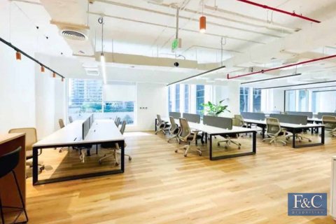 Bureau à Sheikh Zayed Road, Dubai, 175 m², № 103766 - photo 2