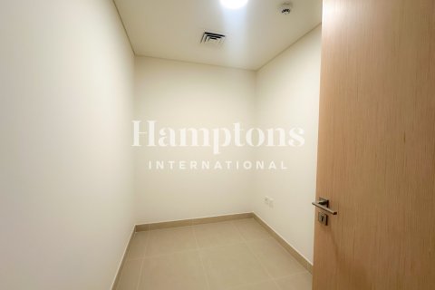 Снять в аренду квартиру в Mina Rashid, Дубай: 3 спальни, 184.58989973м², № 110516 - фото 2