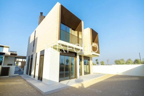 Купить виллу в Дубай Хилс Эстейт, Дубай: 5 спален, 660м², № 45977 - фото 2