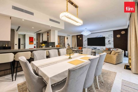 Villa in Tilal Al Ghaf, Dubai 4 bedrooms, 418.7 sq.m. № 141295 - photo 24