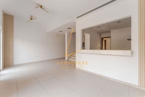 Villa in Dubai Land, Dubai 3 bedrooms, 161 sq.m. № 141561 - photo 3
