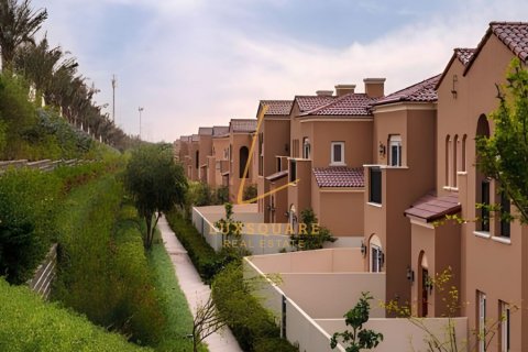 Villa in Dubai Land, Dubai 3 bedrooms, 161 sq.m. № 141561 - photo 15