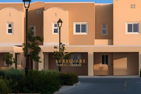 Villa in Dubai Land, Dubai 3 bedrooms, 161 sq.m. № 141561 - photo 17