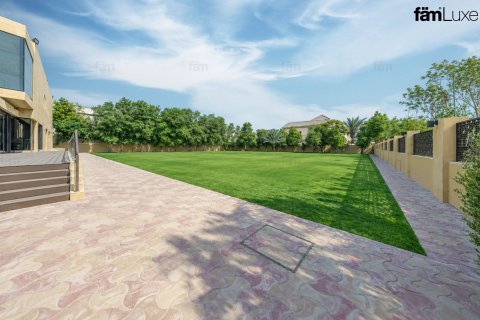 Villa in Al Barsha, Dubai 5 bedrooms, 3716.1 sq.m. № 141632