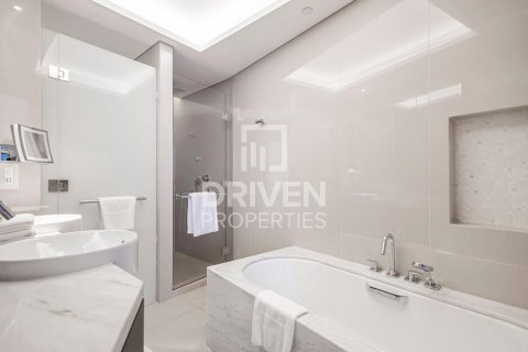 Apartamento en The Address Sky View Towers, Downtown Dubai (Downtown Burj Dubai), Dubai, 2 dormitorios, 143.26 m², № 137033 - foto 15