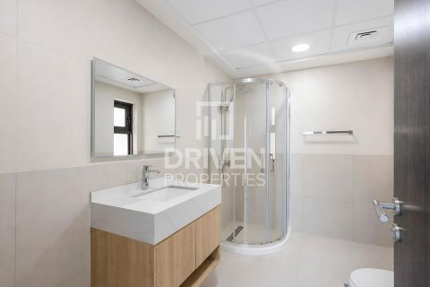 Снять в аренду виллу в Умм-Сукейме, Дубай: 4 спальни, 408.31м², № 128425 - фото 15