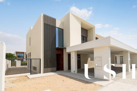 Villa in The Valley, Dubai 4 bedrooms, 255 sq.m. № 46696 - photo 18