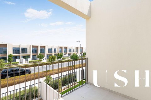 Villa in The Valley, Dubai 4 bedrooms, 255 sq.m. № 46696 - photo 12