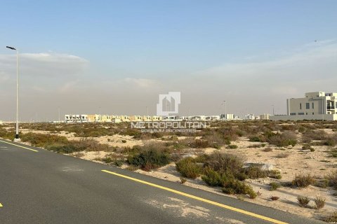 Land in Jebel Ali, Dubai 929 sq.m. № 74101 - photo 2