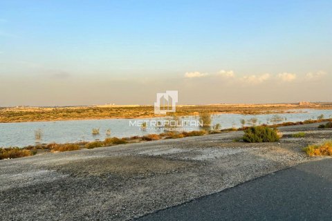 Land in Jebel Ali, Dubai 929 sq.m. № 74101 - photo 8