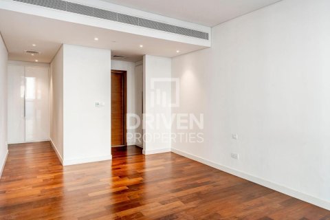 Снять в аренду квартиру в City Walk, Дубай: 2 спальни, 159.7м², № 128422 - фото 12