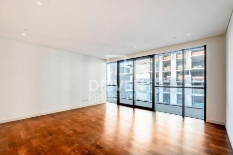 Снять в аренду квартиру в City Walk, Дубай: 2 спальни, 159.7м², № 128422 - фото 2