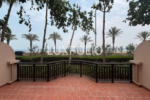 Apartment in Palm Jumeirah, Dubai 1 bedroom, 144 sq.m. № 46224