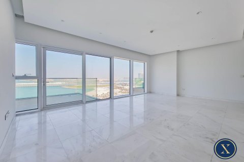 Снять в аренду квартиру в 1 JBR, Джумейра Бич Резиденс, Дубай: 3 спальни, 241м², № 46237 - фото 3