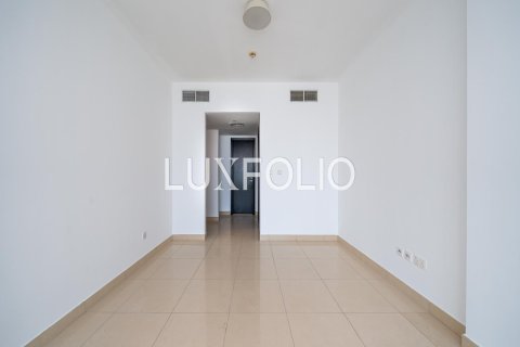 Apartment in Jumeirah Lake Towers, Dubai 1 bedroom, 120 sq.m. № 46234 - photo 11