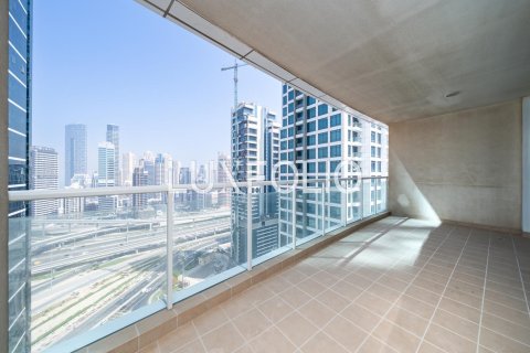 Apartment in Jumeirah Lake Towers, Dubai 1 bedroom, 120 sq.m. № 46234 - photo 16