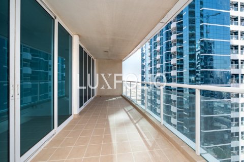 Apartment in Jumeirah Lake Towers, Dubai 1 bedroom, 120 sq.m. № 46234 - photo 2