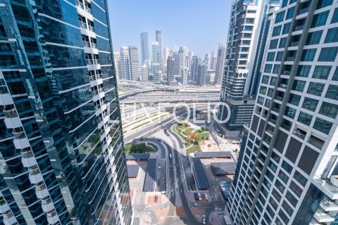 Apartment in Jumeirah Lake Towers, Dubai 1 bedroom, 120 sq.m. № 46234 - photo 18