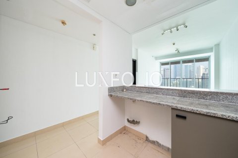 Apartment in Jumeirah Lake Towers, Dubai 1 bedroom, 120 sq.m. № 46234 - photo 8