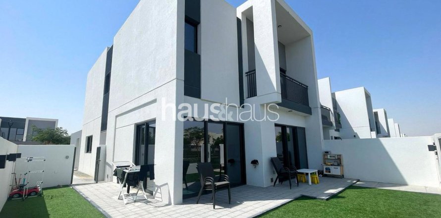 Villa à Villanova, Dubai Land, Dubai, 4 chambres, 230 m², № 45107