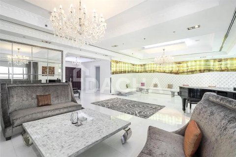 Penthouse in Emirates Crown, Dubai Marina, Dubai 5 bedrooms, 714 sq.m. № 112759
