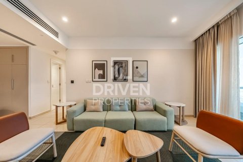 Снять в аренду квартиру в Sheikh Zayed Road, Дубай: 3 спальни, 147.9м², № 129112 - фото 6