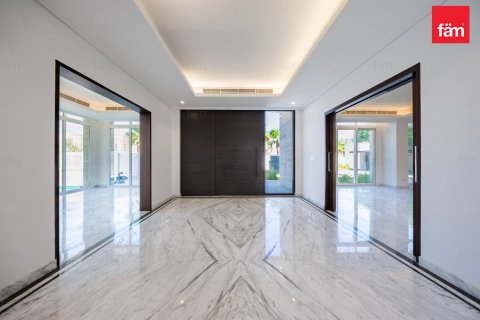 Villa in Al Barsha, Dubai 5 bedrooms, 1122 sq.m. № 112434 - photo 12