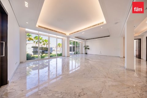 Villa in Al Barsha, Dubai 5 bedrooms, 1122 sq.m. № 112434 - photo 2