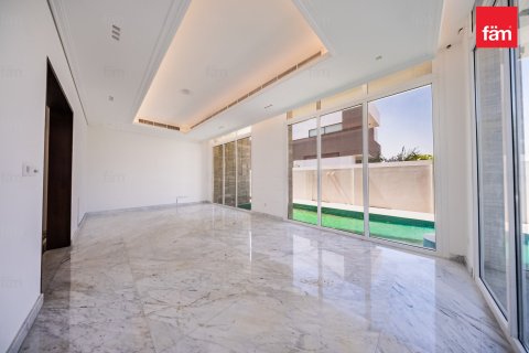Villa in Al Barsha, Dubai 5 bedrooms, 1122 sq.m. № 112434 - photo 3