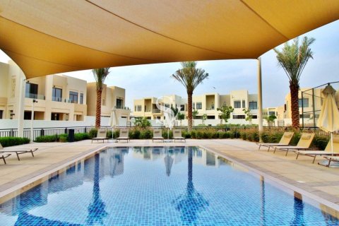 Townhouse in Mira Oasis, Reem, Dubai 3 bedrooms, 220 sq.m. № 132737 - photo 11