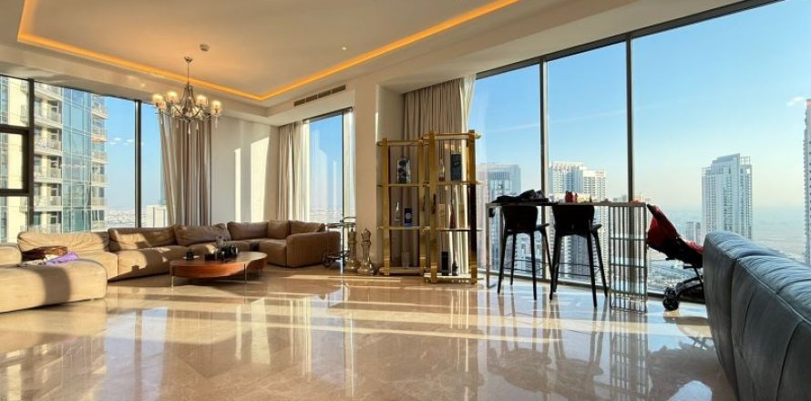 Квартира в Дубае, 4 спальни, 278.7м², № 14063