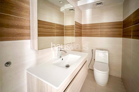 Villa in Meadows, Dubai 5 bedrooms, 540 sq.m. № 45000 - photo 20