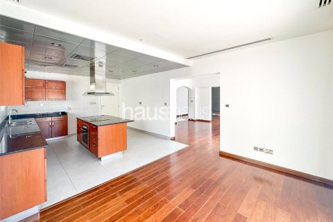 Villa in Meadows, Dubai 5 bedrooms, 540 sq.m. № 45000 - photo 11